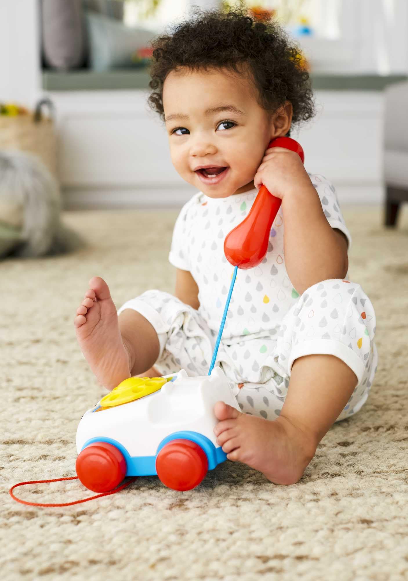 Fisher-Price FGW66 - Plappertelefon Motorikspielzeug mit Geräuschen, Babyspielzeug ab 12 Monaten, Mehrfarbig